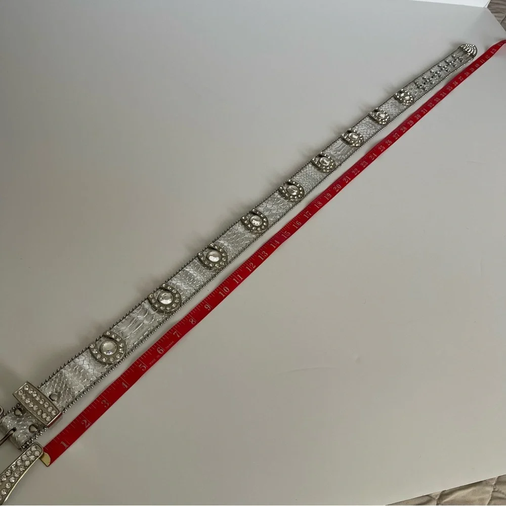 Western Cowgirl metallic silver rhinestone horseshoe bling leather belt Size M/L